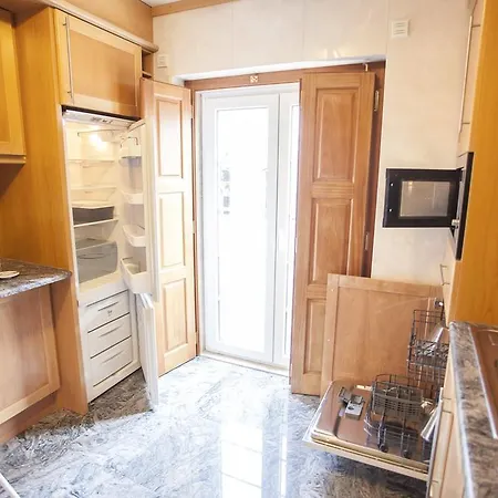 Apartment By The Castle Lisbon